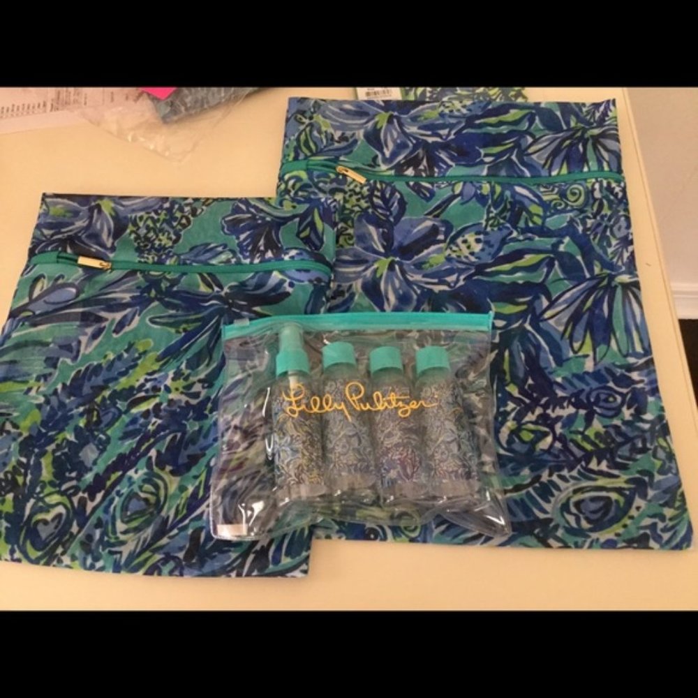 Lilly Pulitzer Travel Set Lingerie Bags & Bottles